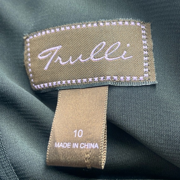 Trulli flowing black and purple ruffle trim flirty feminine coquette dress - Picture 4 of 16